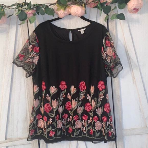 Est. 1946 top with embroidered floral sheer overlay. - Picture 1 of 4